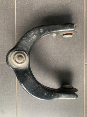 Рычаг верхний левый jeep grand cherokee 68046195af фото №1