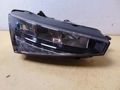 Лампа правая skoda scala 657941016 europa фото №1