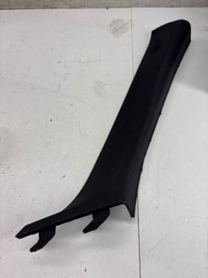 Bmw 2 f45 2018 обшивка стоек фото №1