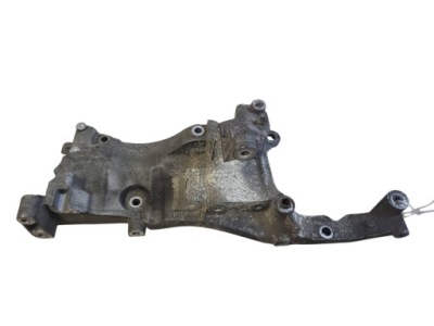 Кронштейн citroen ds5 2,0bluehdi 9804333180 генератора фото №1
