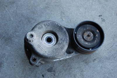 Натяжитель ремень mercedes w164 ml a6422000470 фото №1