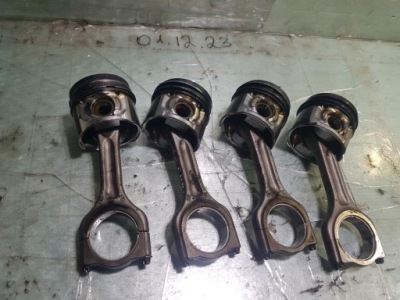 Поршень шатун 1.6ehdi peugeot 3008 фото №1