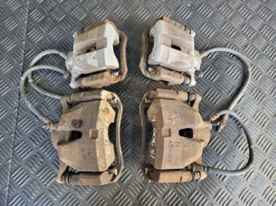 Суппорт перед передний задняя задний левый правый lexus is iii 300 h 2.5 фото №1