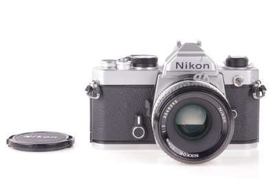 Analogowa lustrzanka Nikon FM + Nikkor 50mm f2