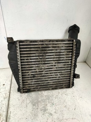 Інтеркулер радіатор touareg 7l 2.5 7l0145803a фото №1