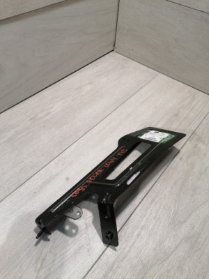 Velar кронштейн бампер левый задняя hk83-102a99-ac фото №1