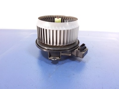 Toyota yaris ii повітродувка повітря av272700-0311 фото №1