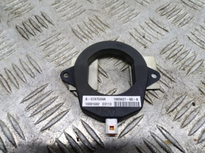 Tesla model s антенна ключа 1005627-00-a фото №1