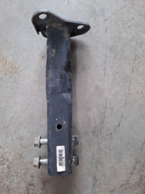 Mini contryman кронштейн усилитель бампера левая фото №1