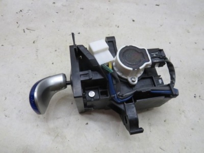 Выборщик домкрат передач prius 3 iii lift 75c582rhd фото №1