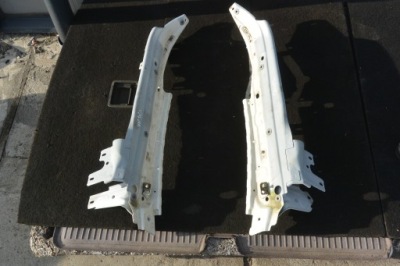 Кронштейн крыла перед правое левая lr9a audi q7 4l фото №1