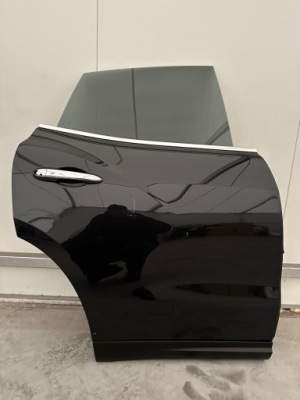 Maserati levante дверь задняя правое полный демонтаж фото №1