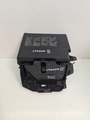 Коробка корпус акумулятор laguna iii фото №1