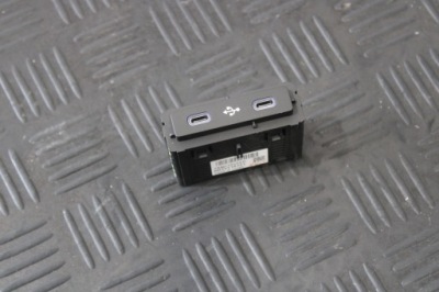 Роз'єм usb типу c renault austral 284h38566r фото №1