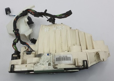 Замок дверь правый перед mercedes w221 a2217201635 фото №1