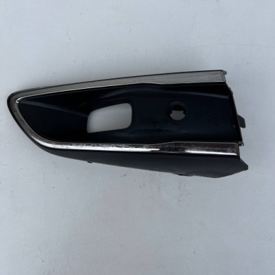 Решітка бампера перед права 261a32884r renault zoe lift фото №1