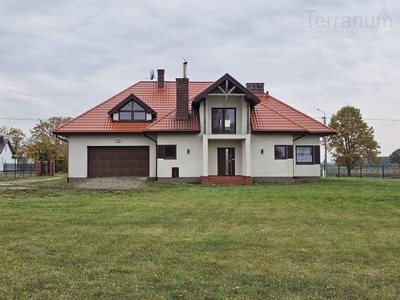 Dom, Piastów, Żelechów (gm.), 192 m²