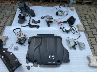 Mazda 3 коробка предохранителей skyactiv-x m hybrid год 2020 фото №1