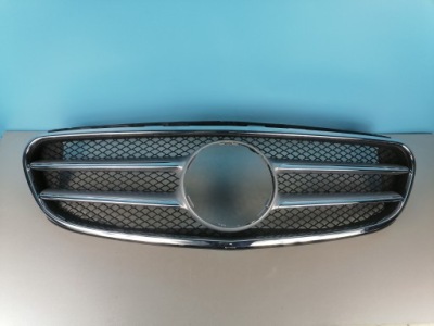 Решітка  решітка радіатора w212 mercedes klasa e з накладки фото №1