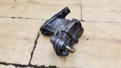Насос вакууму volvo v70 2.5 tdi фото №1