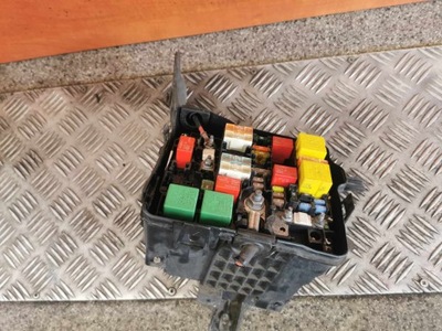 Корпус коробка предохранителей peugeot 2008 i фото №1