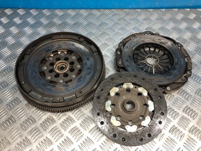 Mercedes w203 2,0 компресор m111 зчеплення маховик з двома масами притиск комплект фото №1