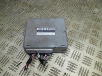 Бортовой компьютер 2.4 toyota previa 90-00rok 89541-28060 фото №1