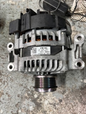 Генератор audi 06l903024c фото №1