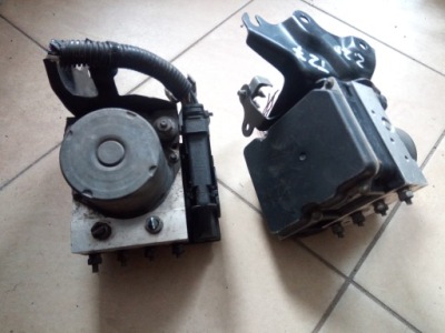 Насос abs toyota avensis t27 44540-05120 oryg. фото №1