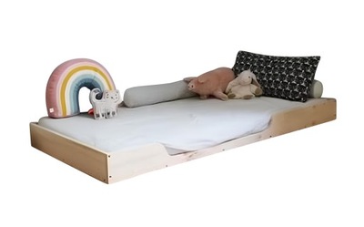 Łóżko sosnowe dziecięce podłogowe 120x200 cm