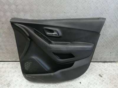 Chevrolet trax обшивка обивка дверь правая перед фото №1