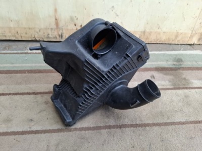 Оригинальный номер 8200309636 корпус фильтра воздуха фото №1