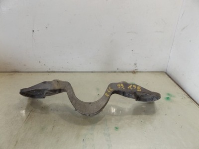 E46 1,9 кронштейн коробки передач фото №1