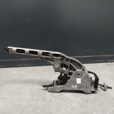 Audi tt важіль гальма ручного 8j0711303a фото №1