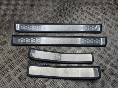 Молдинг поріг ліва + права задня + перед honda cr-v iii фото №1