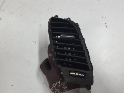 Hyundai i30 ii 12-16r решётка обдув левая средняя фото №1