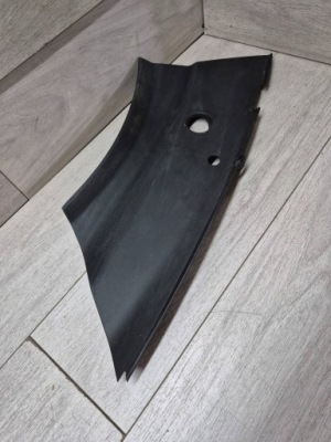 14398. ferrari f8 spider накладка правый перед 862089 фото №1