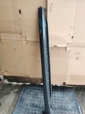 Молдинг поріг ліва audi a4 b6 ly9b фото №1