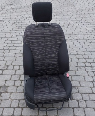 Сиденье перед правый mazda 2 фото №1