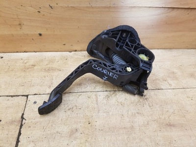 Педаль зчеплення ford transit courier lift фото №1