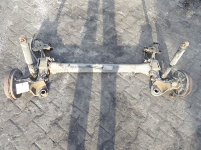 Задня oś peugeot 1007 фото №1