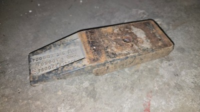 Atego подкладка пластина основание рессора передний 9743220084 фото №1