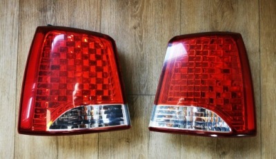 KIA SORENTO II 09-12 LAMPA LEWA TYŁ DEMONTAŻ ŁADNA