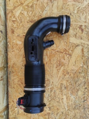 Шланг воздухозаборник воздуха 50533904 alfa romeo stelvio giulia 2.0 tb фото №1