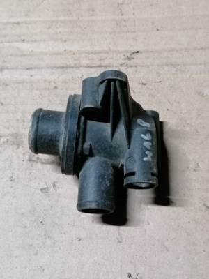 Корпус термостата mercedes w168 фото №1