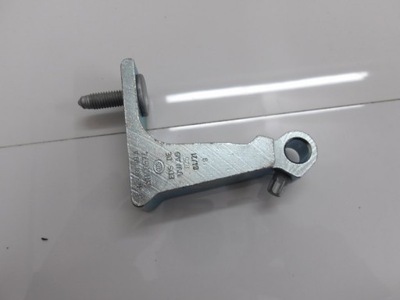 Audi a4 b9 петля дверь левый фото №1