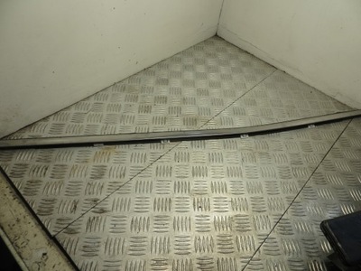 Накладка дверь правых задних kia sportage v фото №1