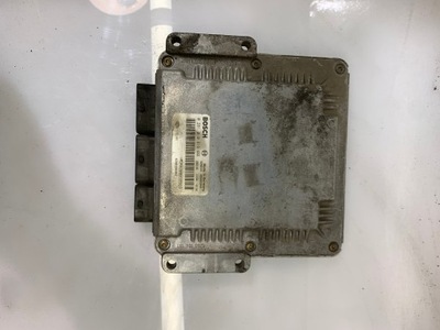 Бортовой компьютер двигателя renault 0281010819 8200039569 фото №1