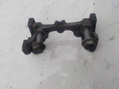 Mercedes w205 скоба супорт правий задня 300 фото №1