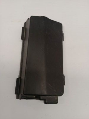 Захист кришка балончик запобіжників volvo v60 фото №1